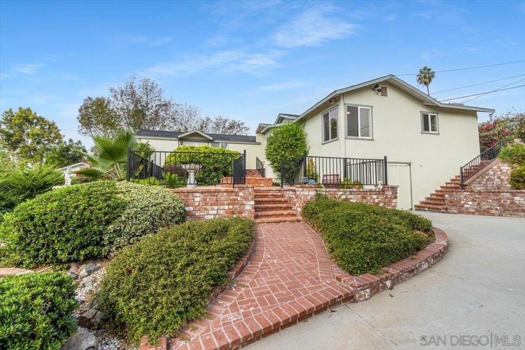 342 Beaumont Dr.