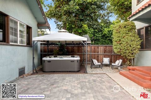 Tiny photo for 736 Redondo Avenue, Long Beach, CA 90804 (MLS # 26670031)