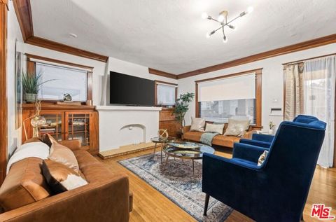 Tiny photo for 736 Redondo Avenue, Long Beach, CA 90804 (MLS # 26670031)