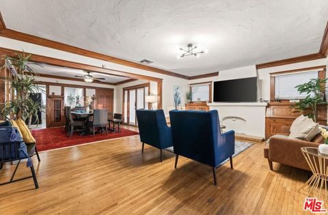 Tiny photo for 736 Redondo Avenue, Long Beach, CA 90804 (MLS # 26670031)