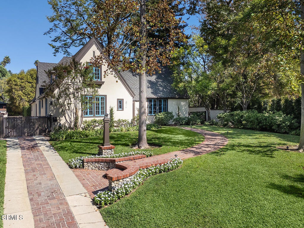874 S Arroyo Boulevard