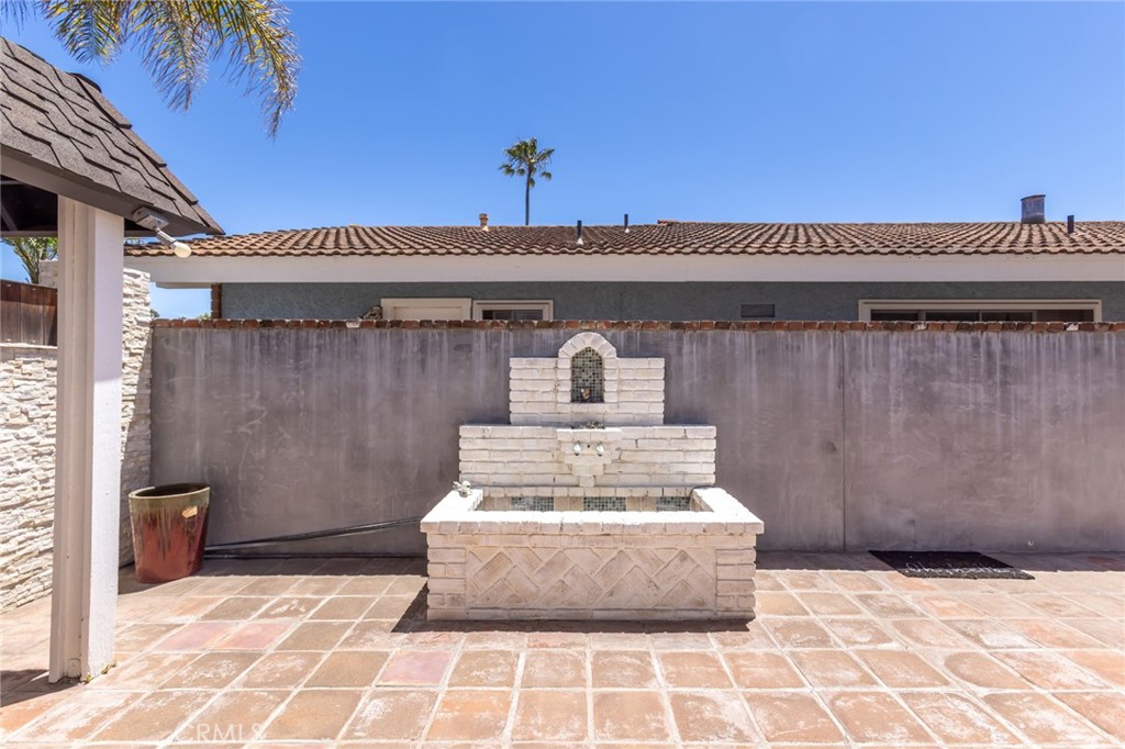 2823 Seahorse Avenue