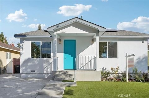 Photo of 5622 Briercrest Ave, Lakewood, CA 90713 (MLS # DW26062462)
