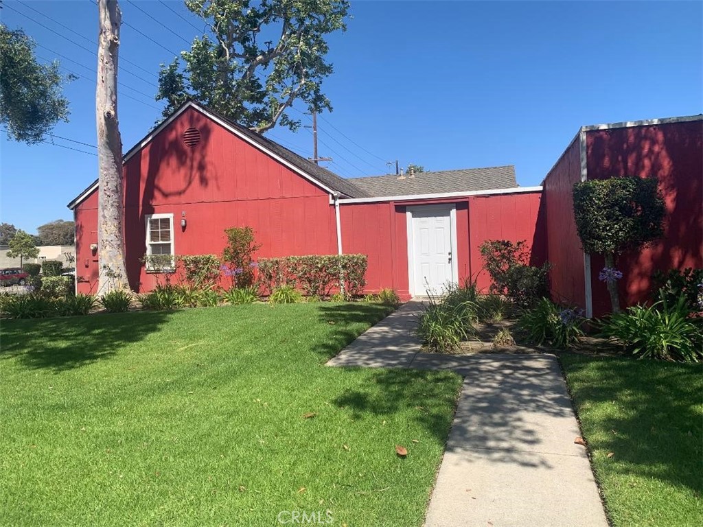 469 Corvette Street