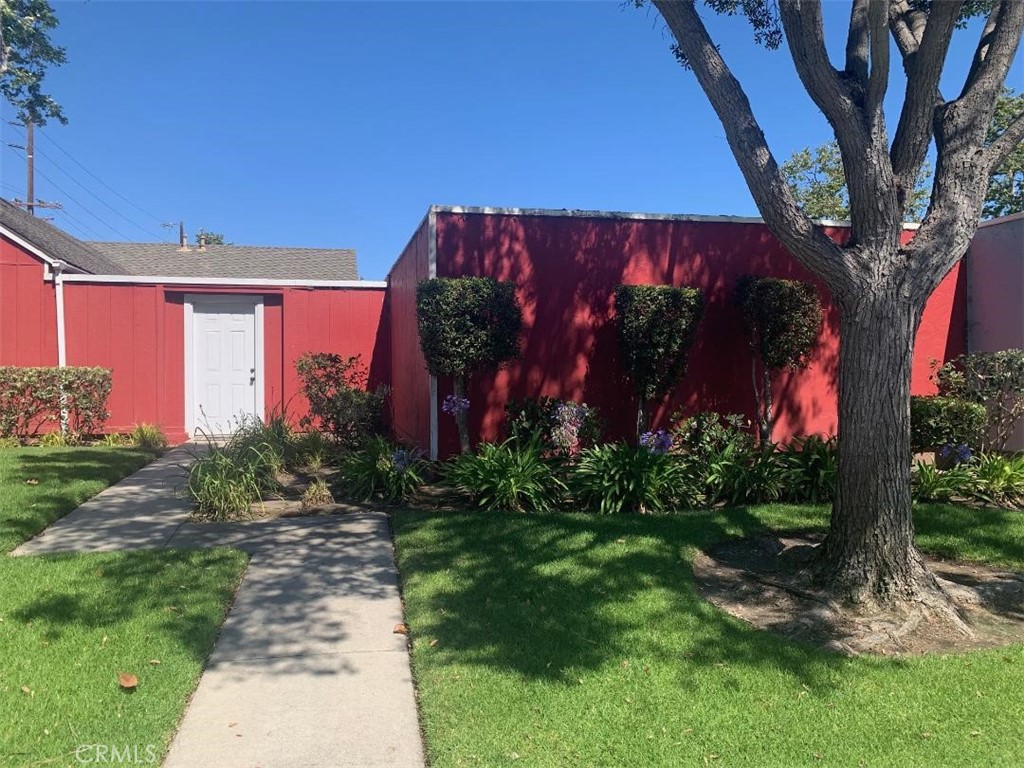 469 Corvette Street