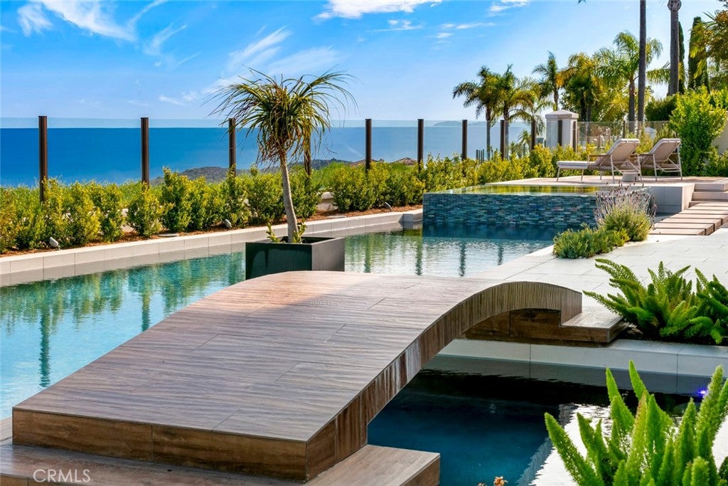 9 Coastal Canyon