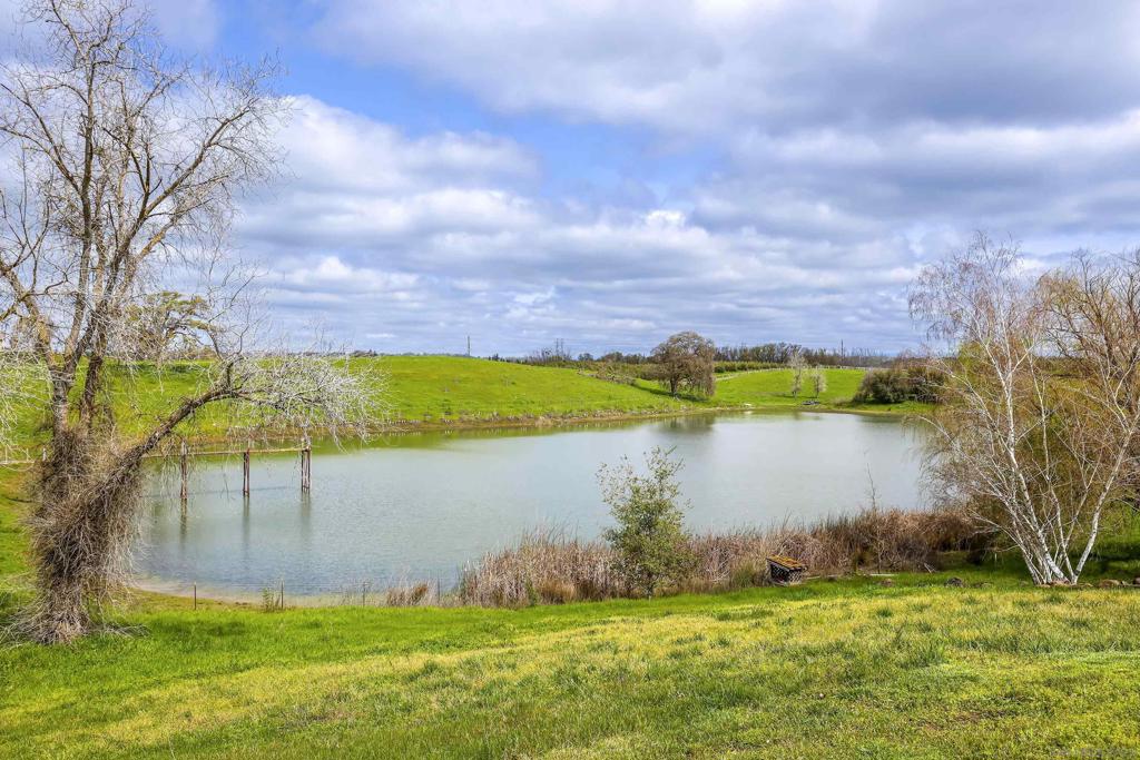 24943 N McIntire Road