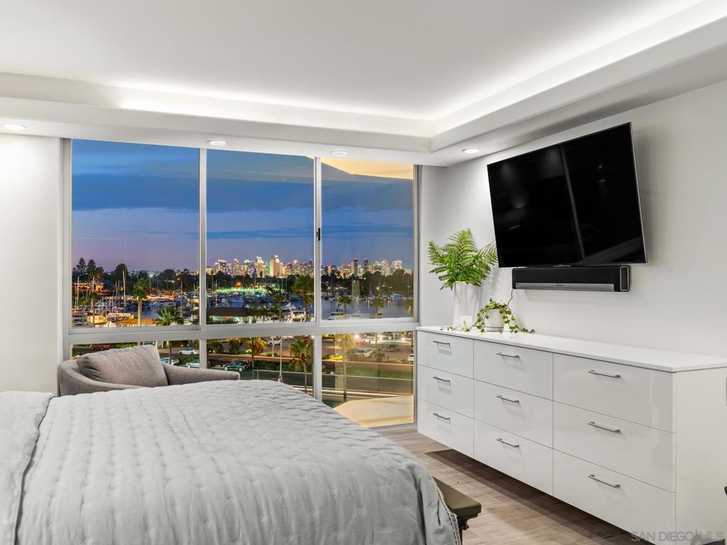Coronado Shores - Residential