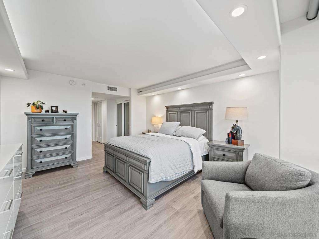 Coronado Shores - Residential