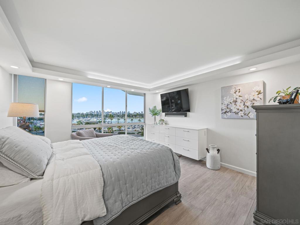 Coronado Shores - Residential