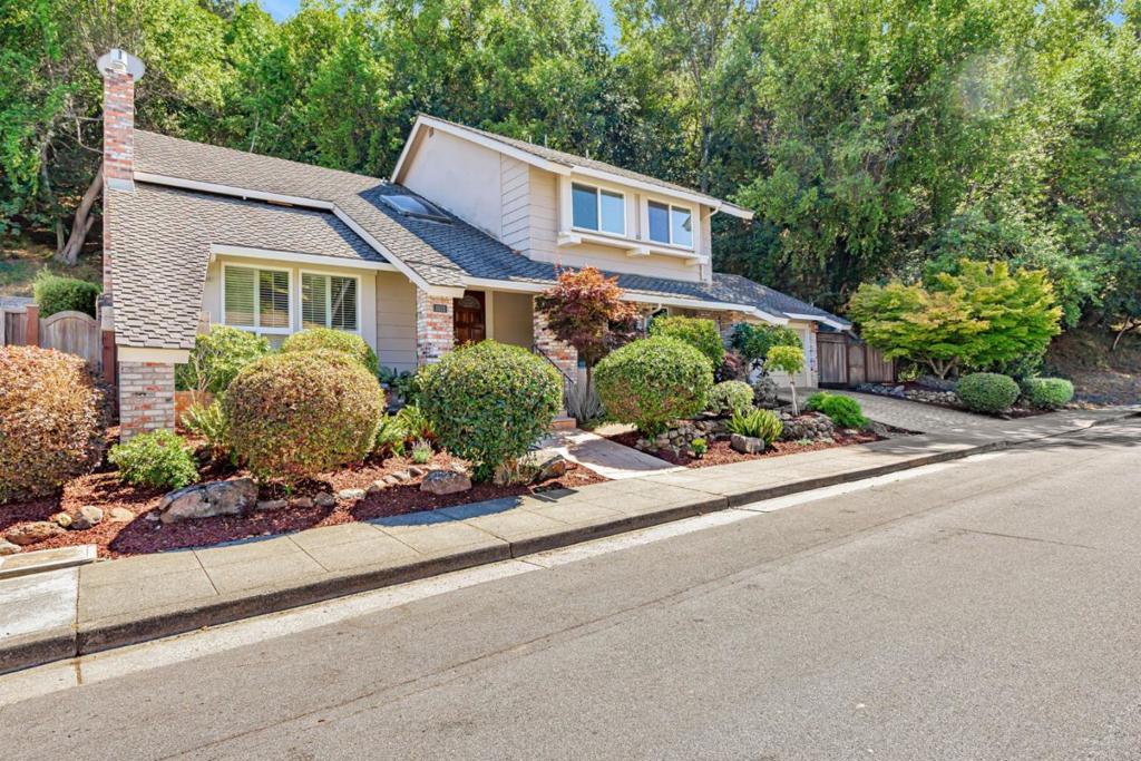 1521 Cherrywood Drive