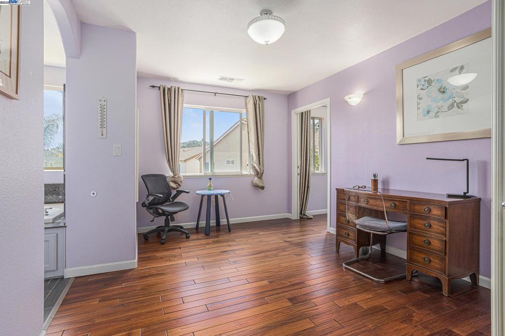 HILLTOP - Residential