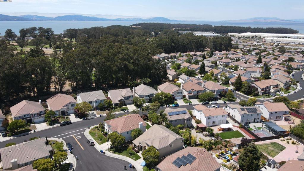 HILLTOP - Residential