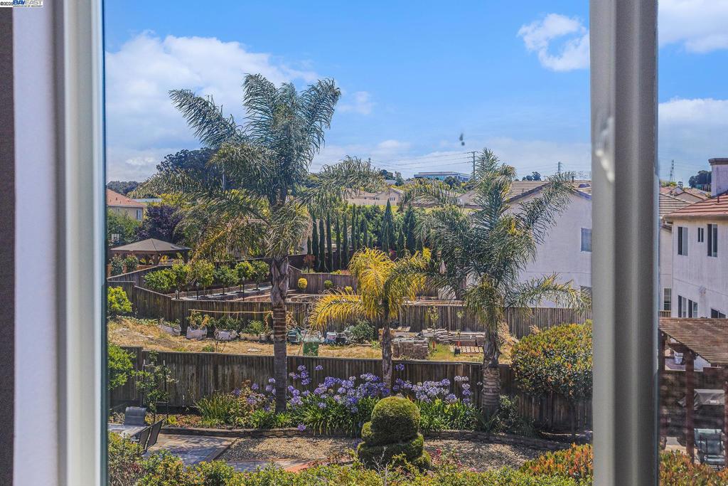 HILLTOP - Residential