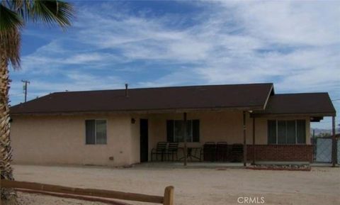 Photo of 73776 Manana Dr, 29 Palms, CA 92277 (MLS # IV26080954)