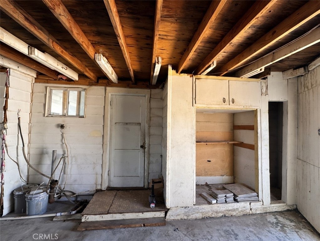 328 N Helena