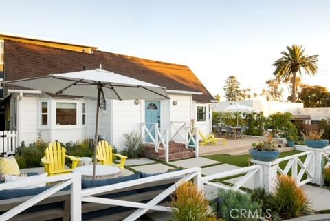 Photo of 265 Myrtle, Laguna Beach, CA 92651 (MLS # LG26018096)