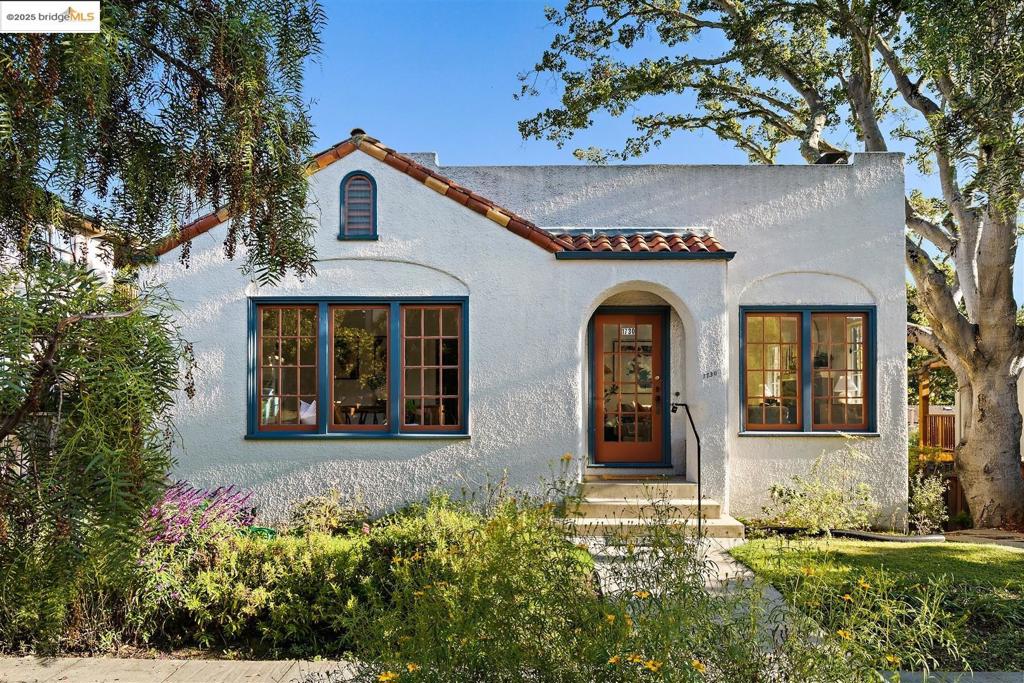 THOUSAND OAKS - Residential