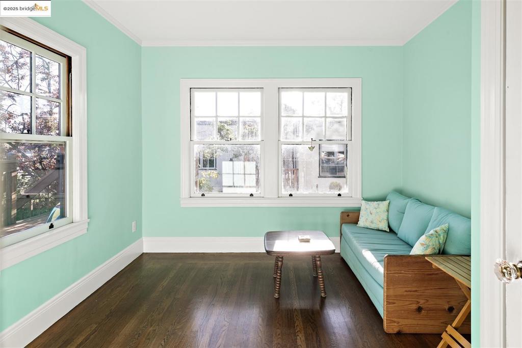 THOUSAND OAKS - Residential