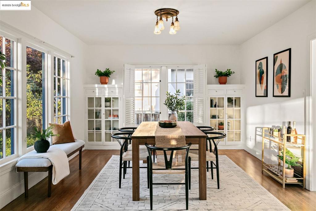 THOUSAND OAKS - Residential