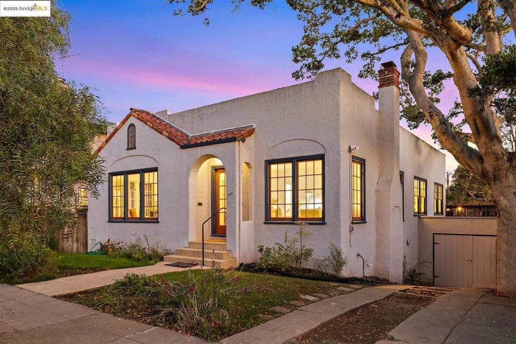 Photo of 1730 San Lorenzo Ave, Berkeley, CA 94707 (MLS # 41115704)