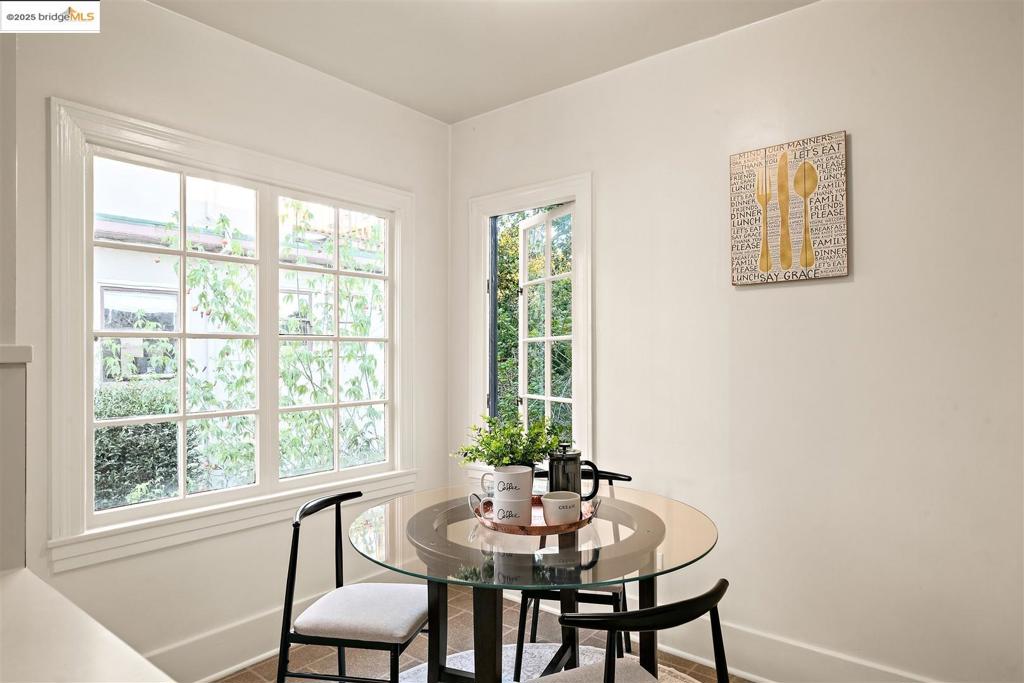 THOUSAND OAKS - Residential