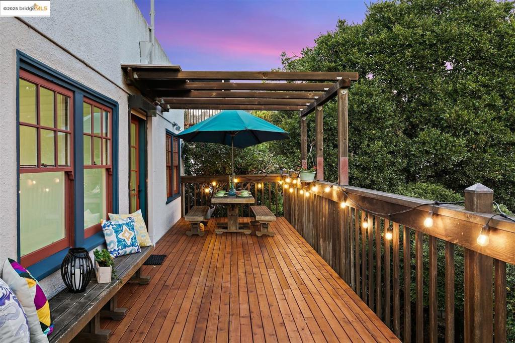 THOUSAND OAKS - Residential