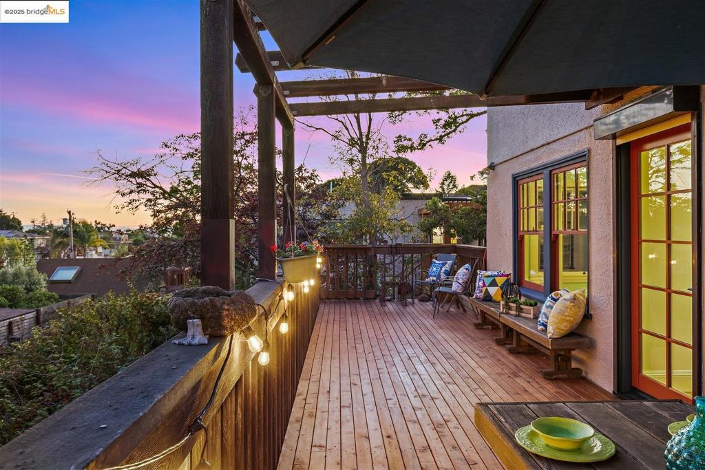 THOUSAND OAKS - Residential