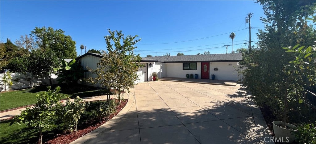 19412 Cantara St