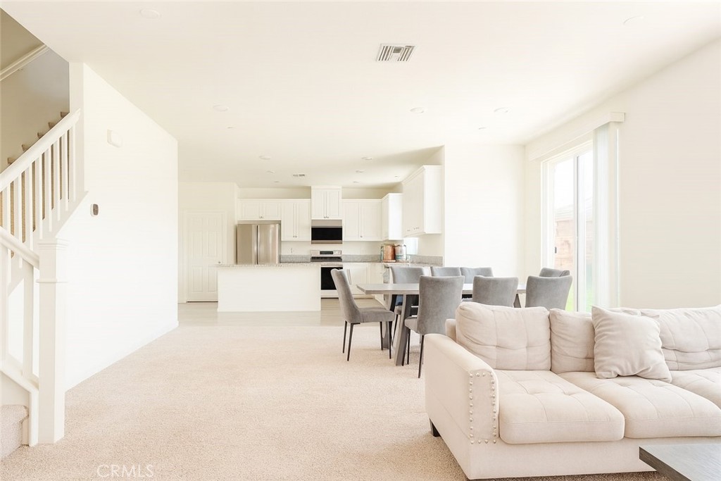 4010 E Catalina Street