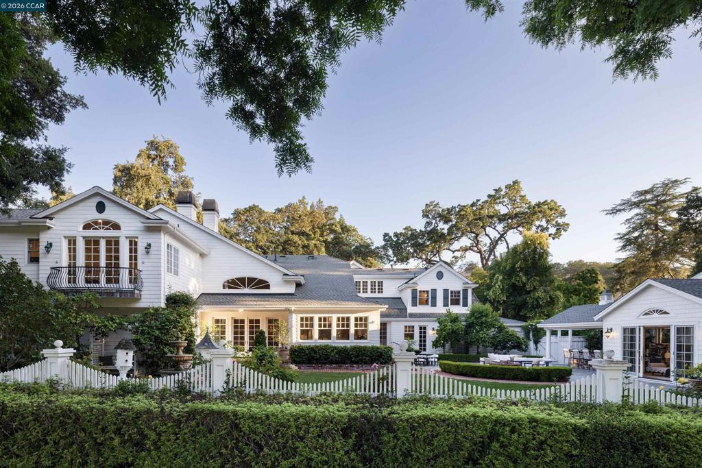 1733 Alameda Diablo