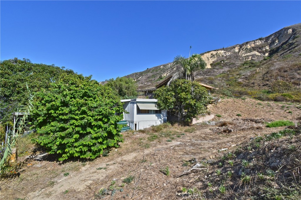 6897 Zelzah Avenue