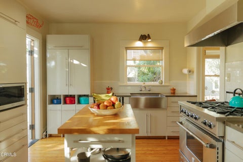 Tiny photo for 79 N Laurel Street, Ventura, CA 93001 (MLS # V1-39378)