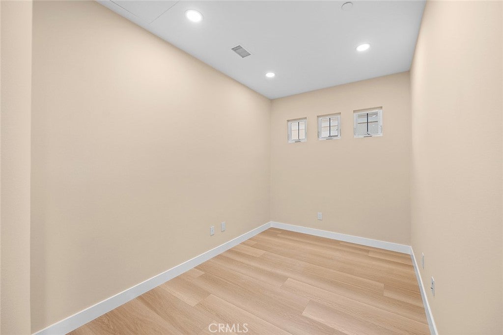 143 Rodeo, Irvine CA 92602 - Photo 32