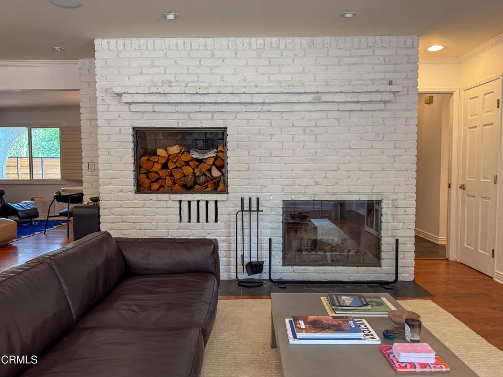 Oak View, California 93022, United States, 3 Bedrooms Bedrooms, ,2 BathroomsBathrooms,Residential,Active,235220