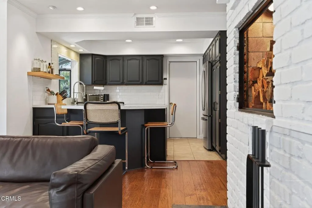 Oak View, California 93022, United States, 3 Bedrooms Bedrooms, ,2 BathroomsBathrooms,Residential,Active,235220