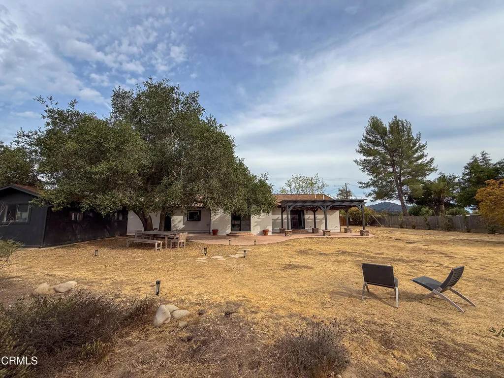 Oak View, California 93022, United States, 3 Bedrooms Bedrooms, ,2 BathroomsBathrooms,Residential,Active,235220