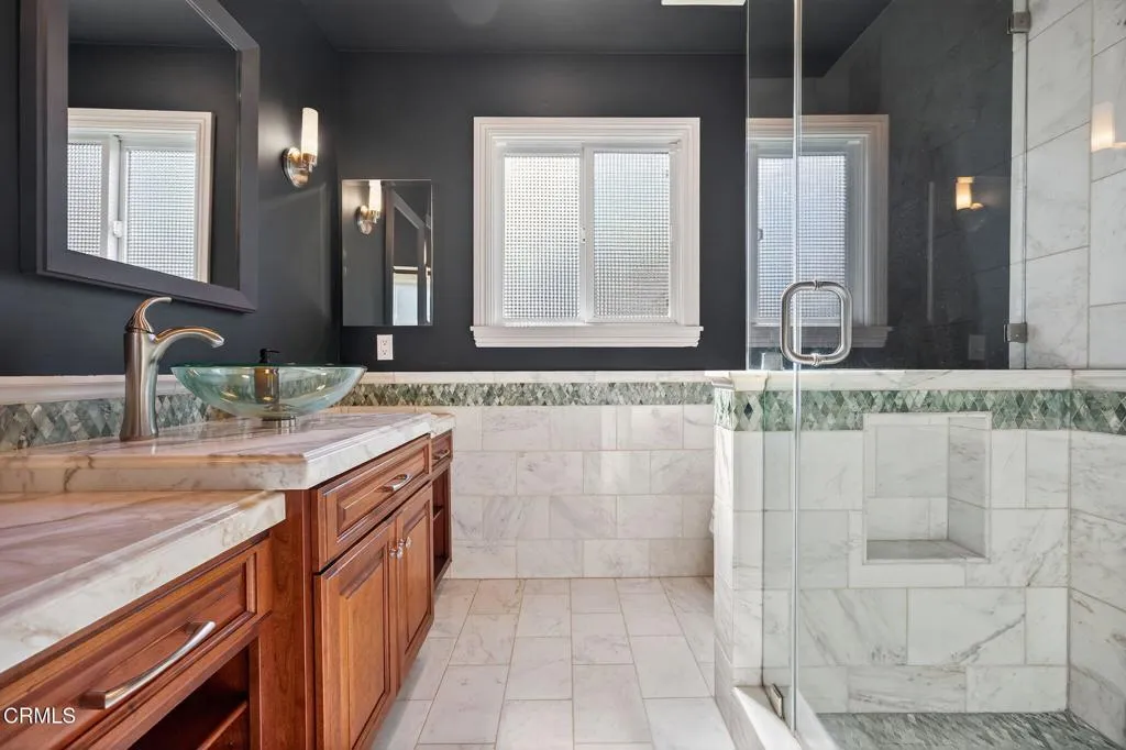 Oak View, California 93022, United States, 3 Bedrooms Bedrooms, ,2 BathroomsBathrooms,Residential,Active,235220