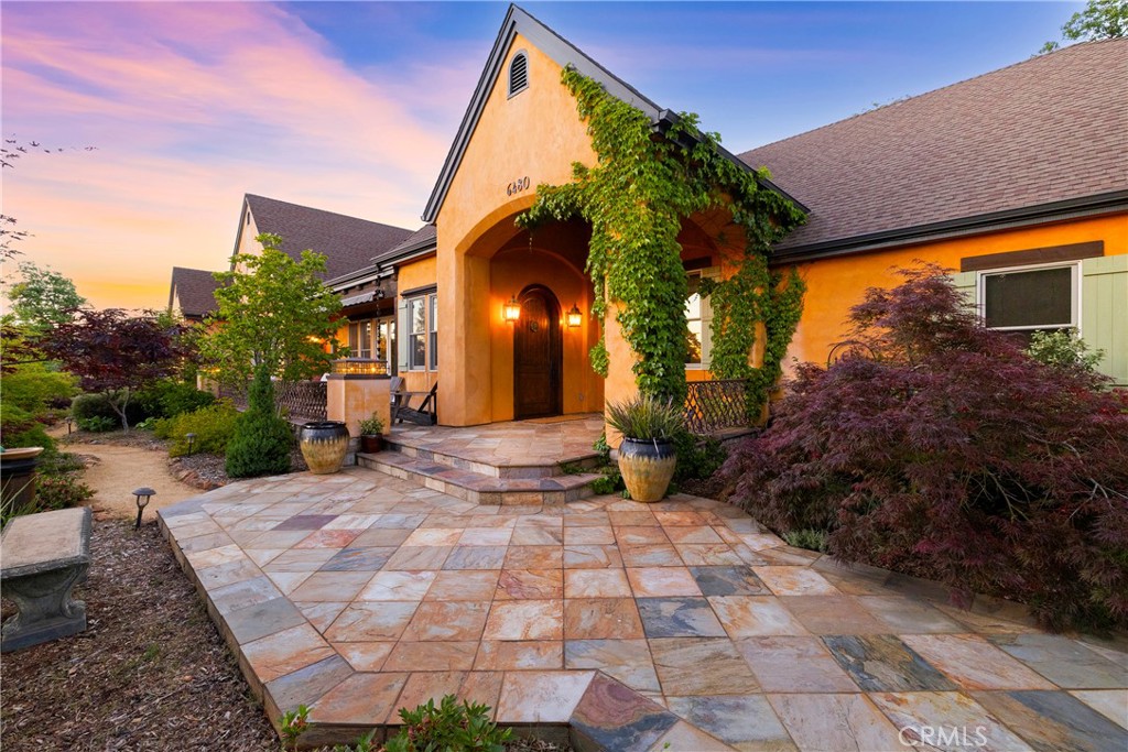 6480 Apple Creek Dr.