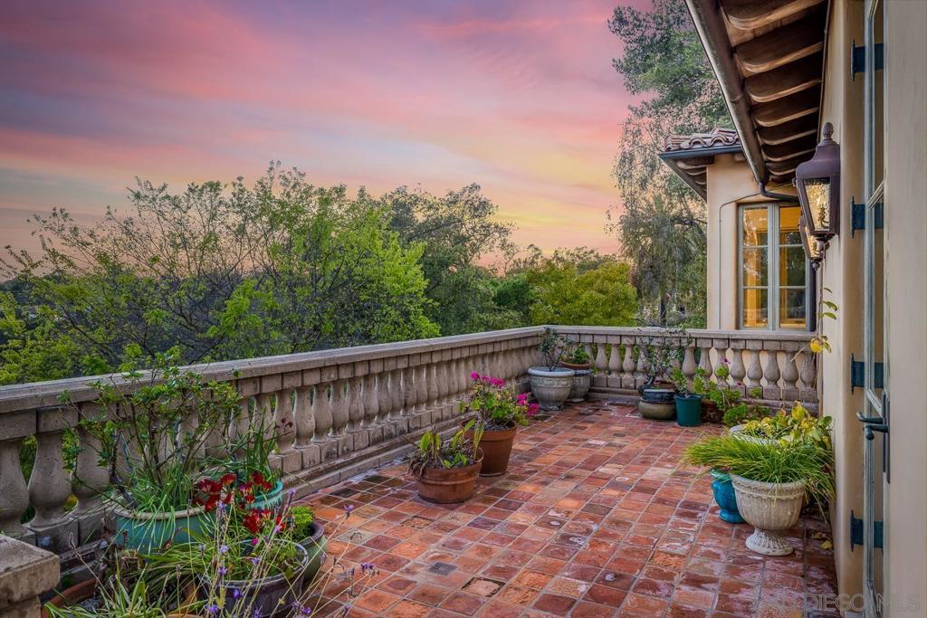 Rancho Santa Fe - Residential