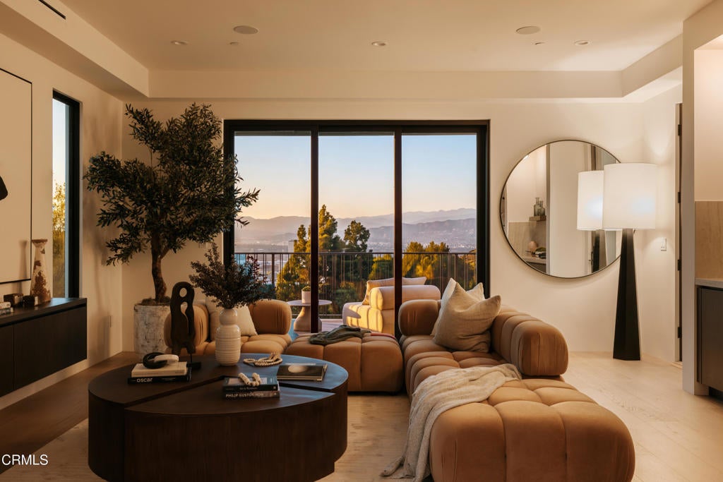 3499 Wonder View Drive