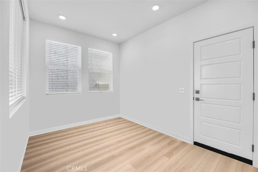 332 Gelding Way