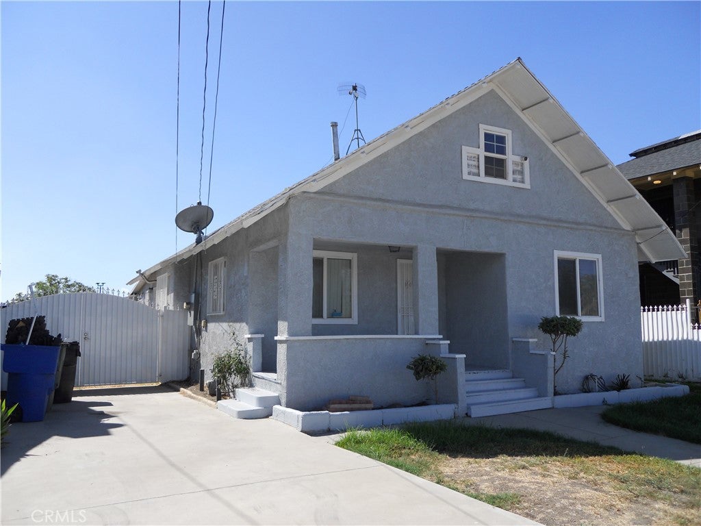 635 W 8th