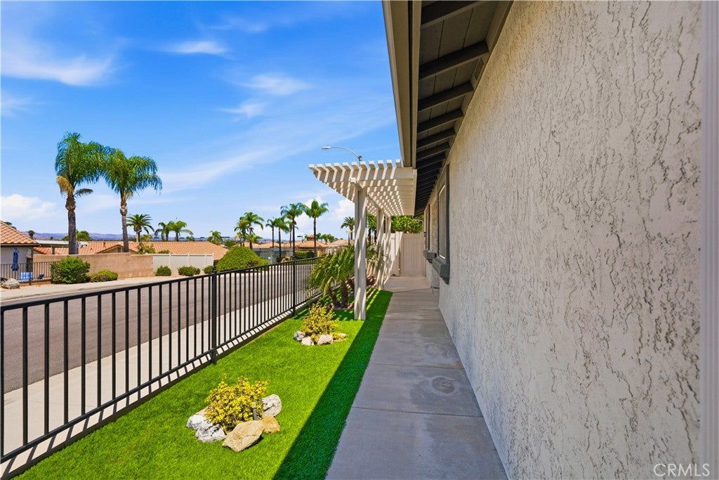 27660 Calle Haberio