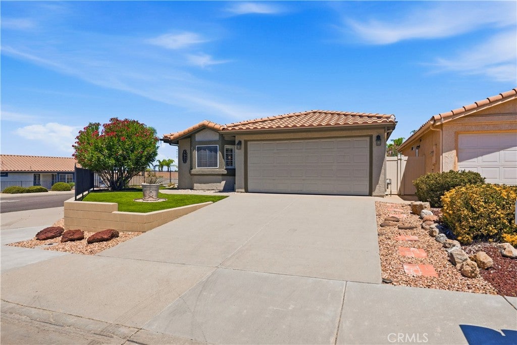 27660 Calle Haberio