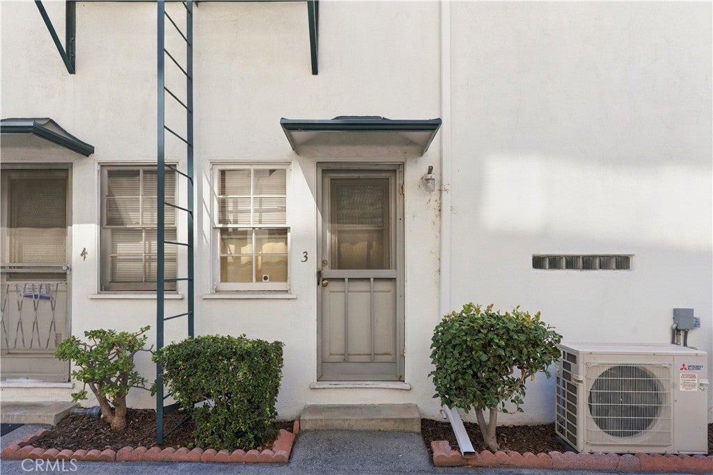 181 S Marengo