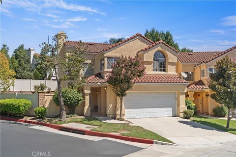 18 Calle de rodeo Phillips Ranch CA 91766