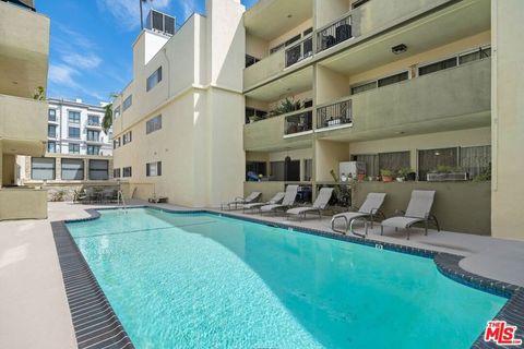 Tiny photo for 11970 Montana Avenue #102, Los Angeles, CA 90049 (MLS # 26669259)