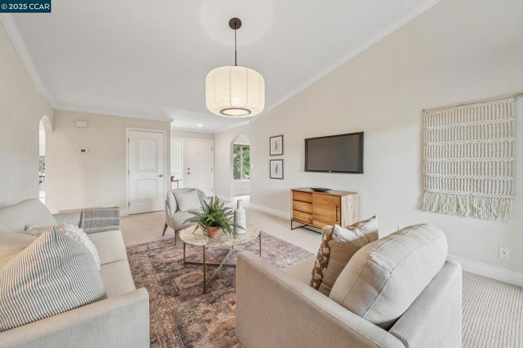 ROSSMOOR - Residential