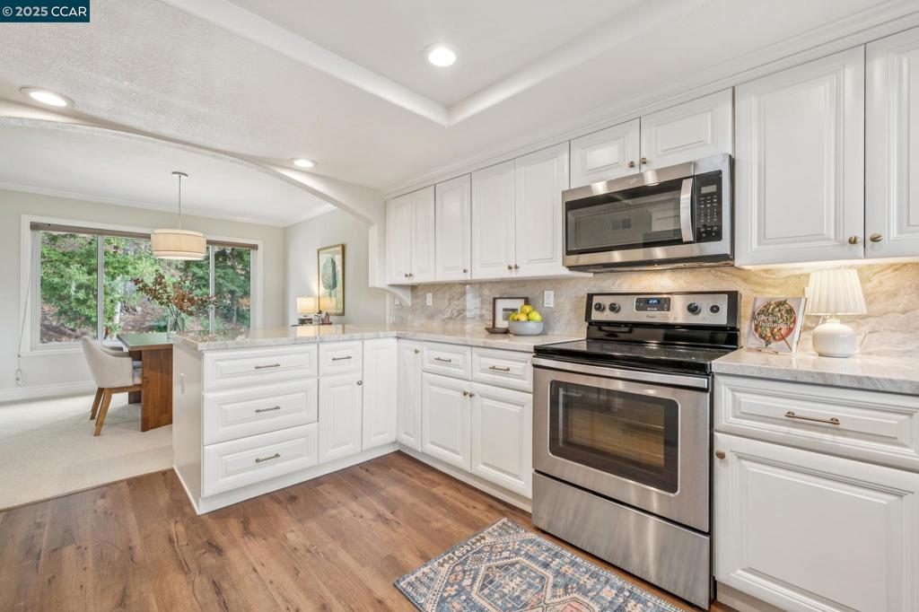 ROSSMOOR - Residential